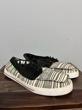 Sanuk Black & Cream Striped Mens Slip-On Loafers